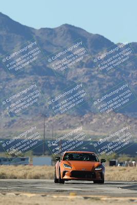 media/Nov-23-2025-Speed Ventures (Sun) [[88f20b6e61]]/6-Yellow Group/Session 1 (Turns 16 and 17 Exit)/